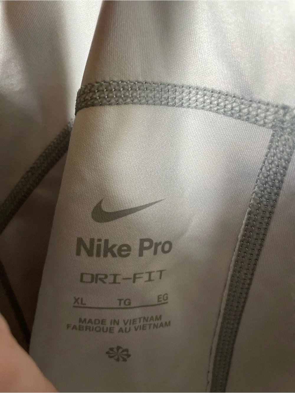 Nike dri fit girls extra large athletic compression shorts